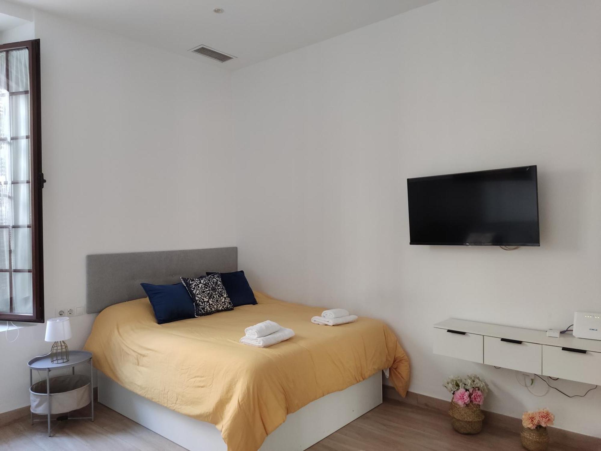 Estudio Moderno Con Opcion De Garaje Apartment Seville Exterior photo